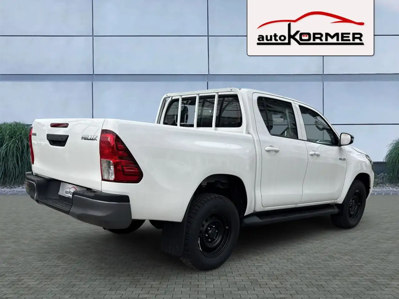 Toyota Hilux 2