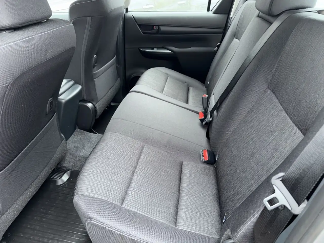 Toyota Hilux 7
