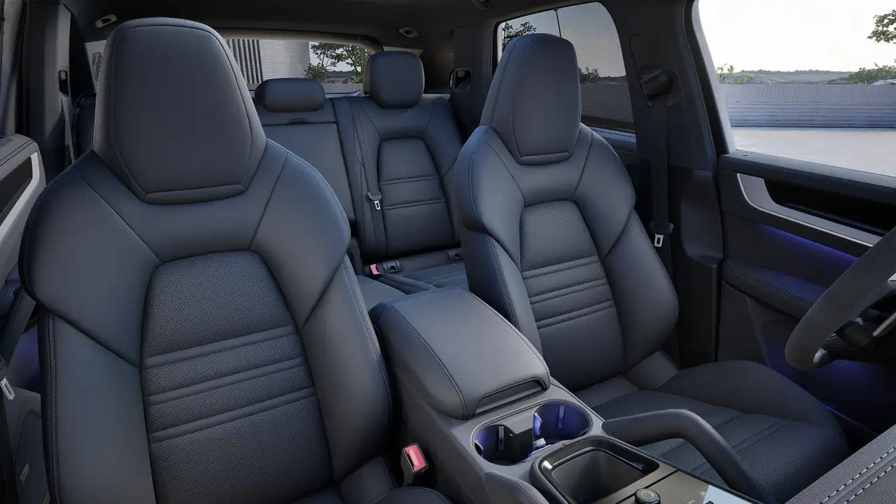 Porsche Cayenne 8