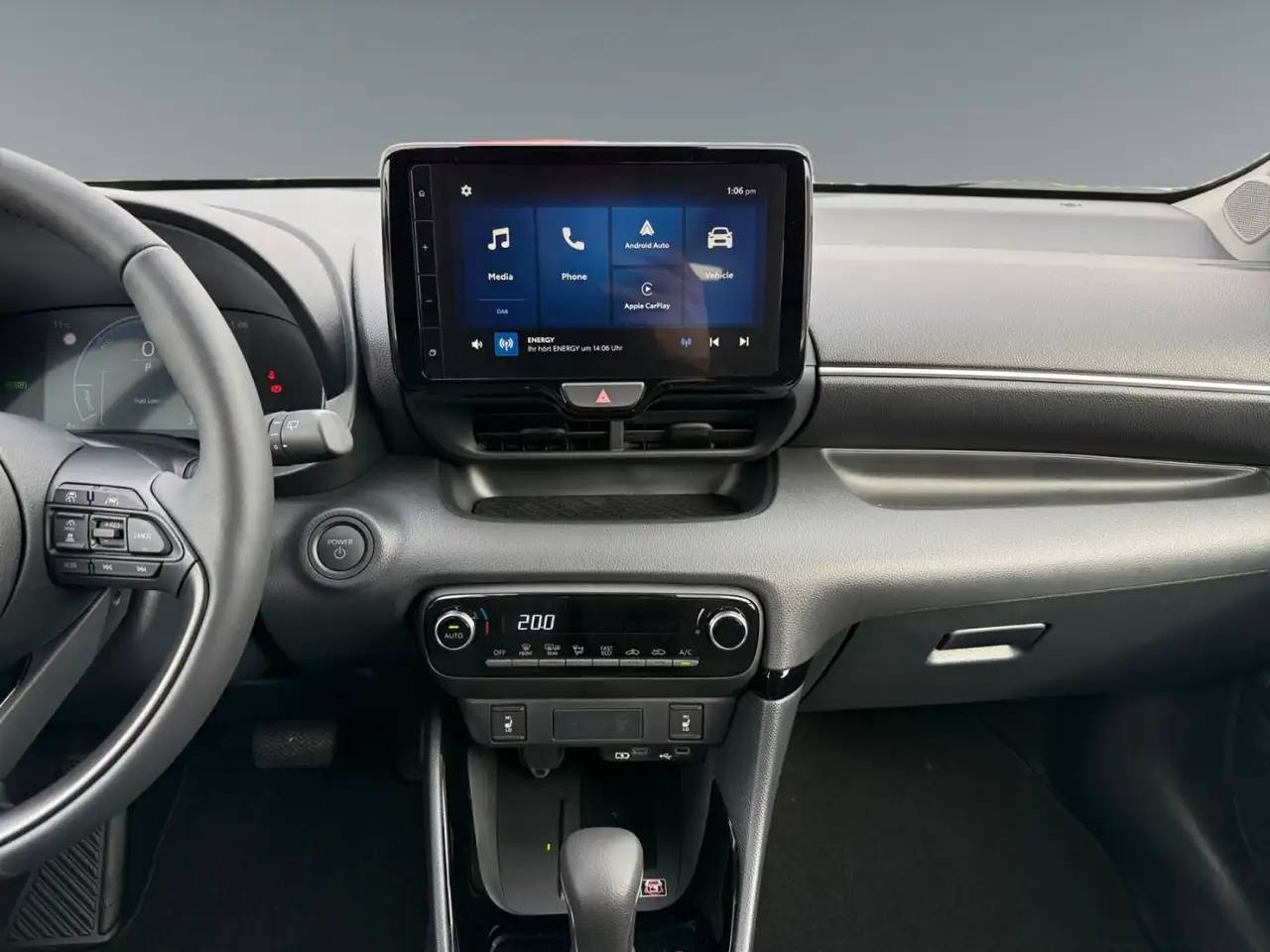 Toyota Yaris 12