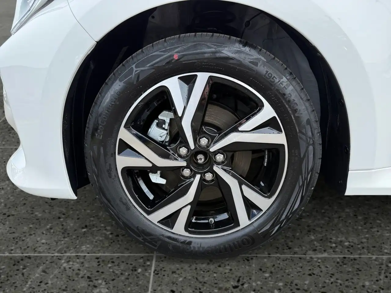 Toyota Yaris 15
