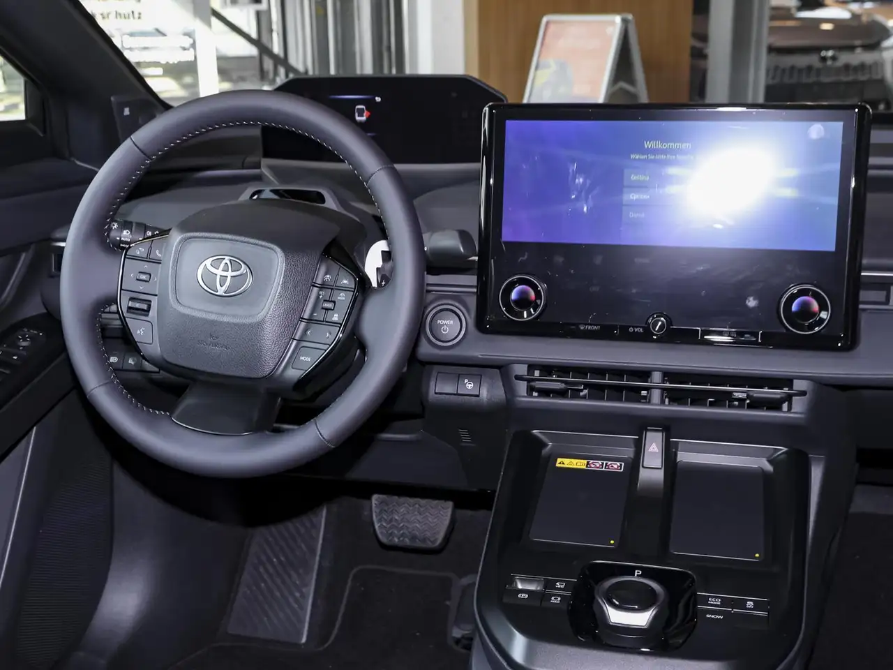 Toyota C-HR 10