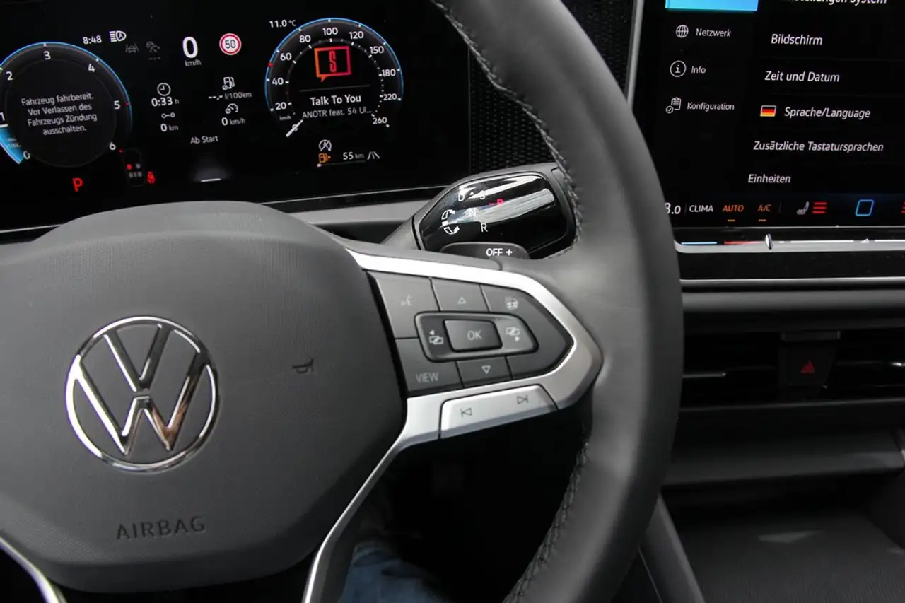 Volkswagen Tiguan 8