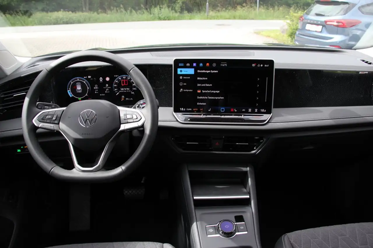 Volkswagen Tiguan 9