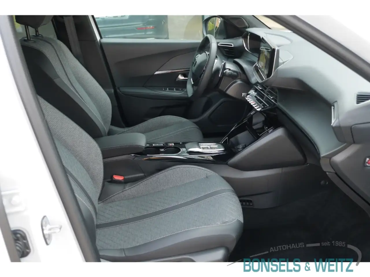 Peugeot 2008 5