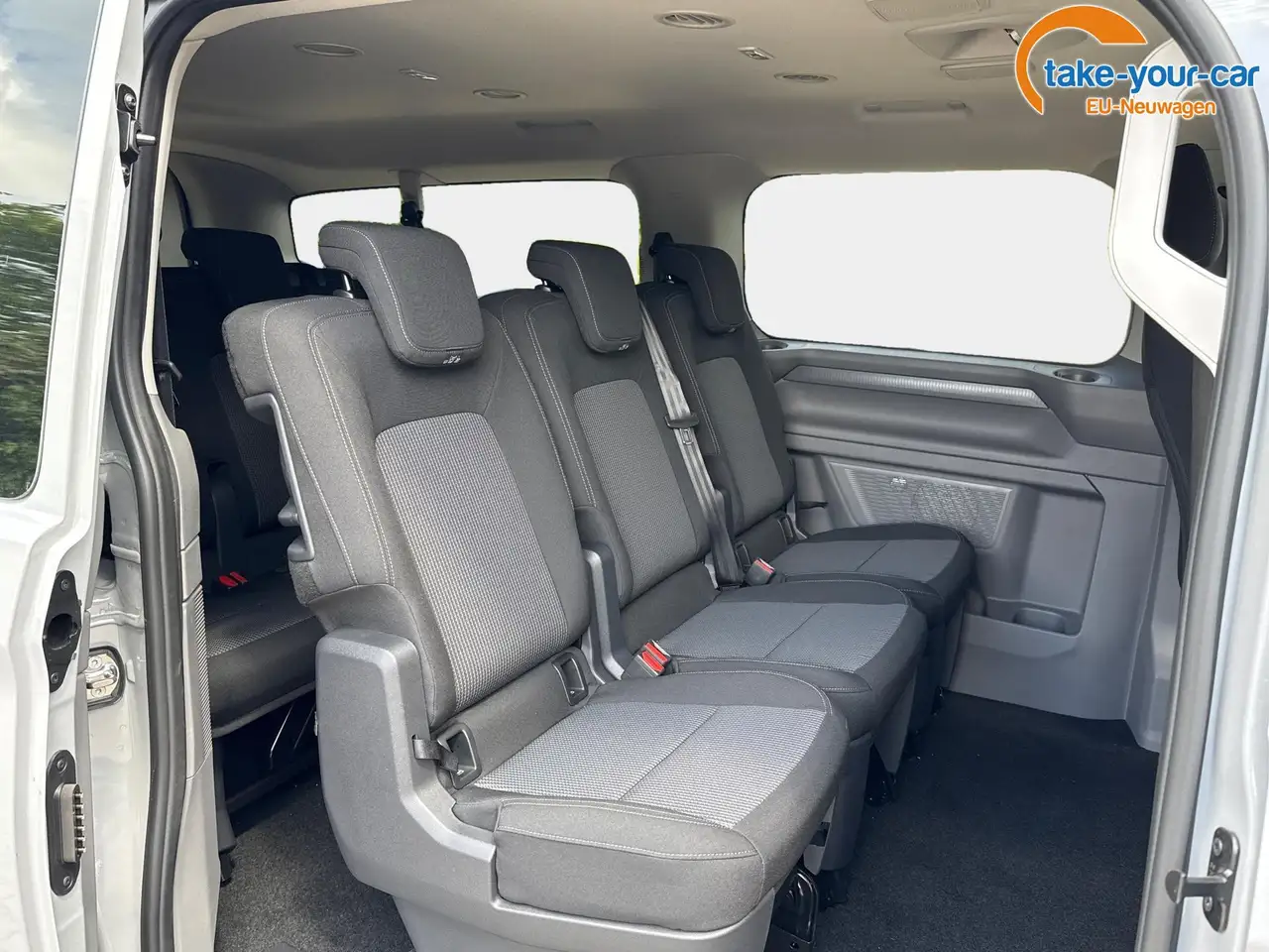 Volkswagen T7 Caravelle 15