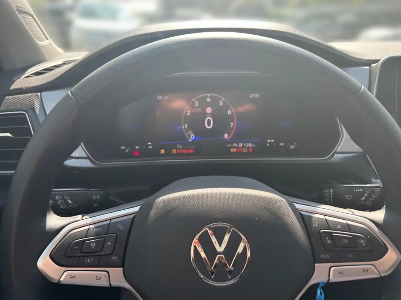 Volkswagen T-Cross 8