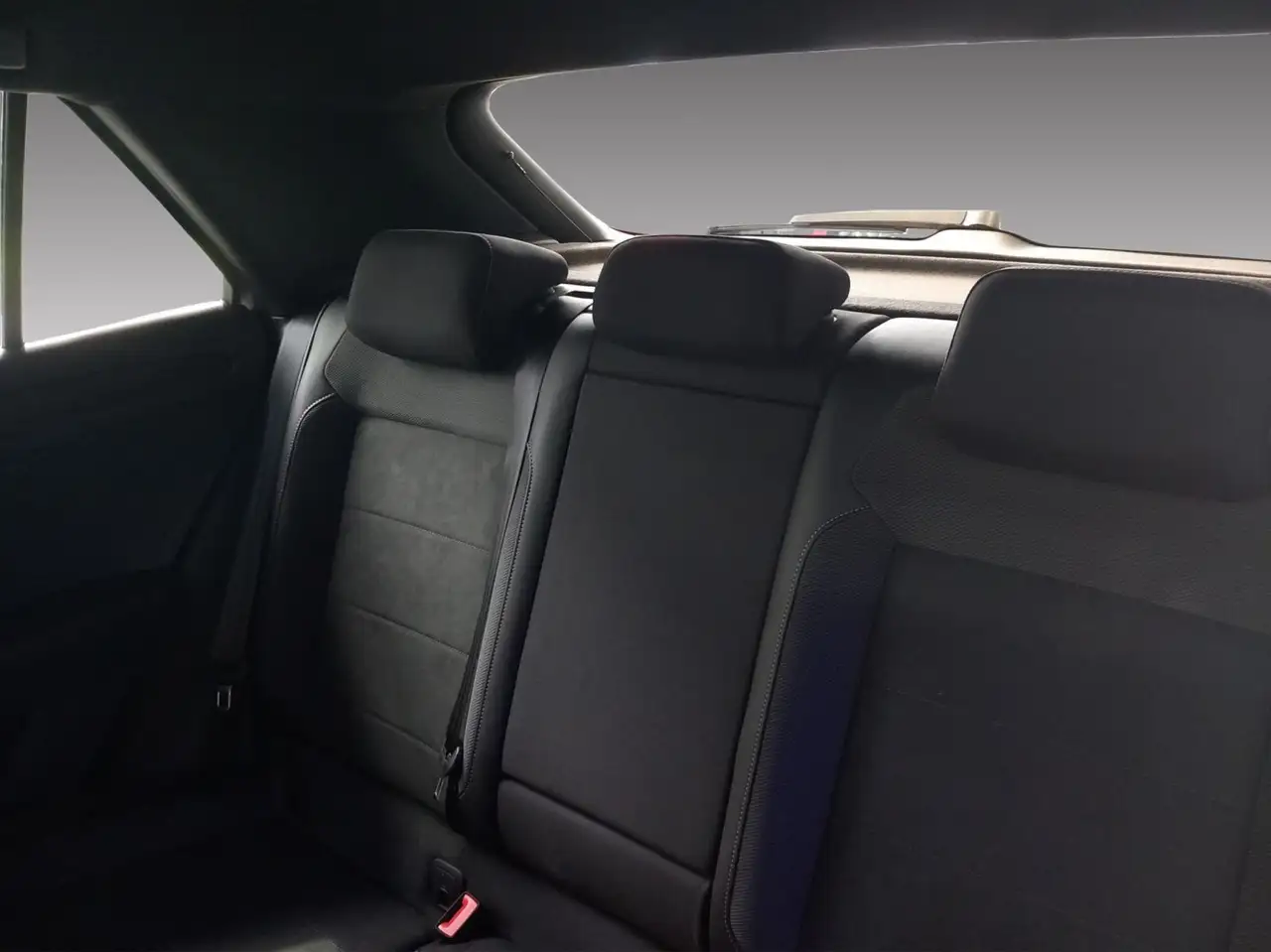 Volkswagen T-Roc 12