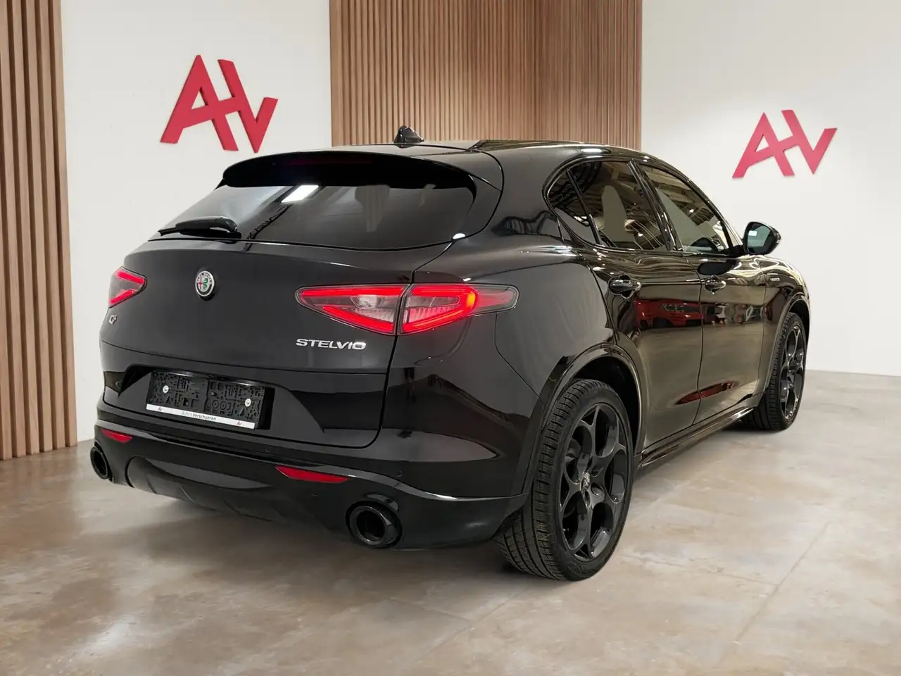 Alfa Romeo Stelvio 6