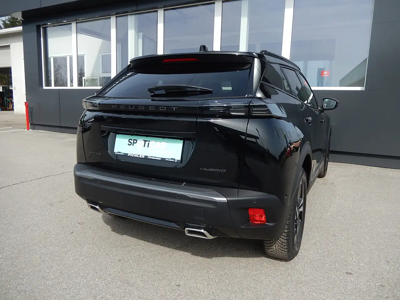 Peugeot 2008 8