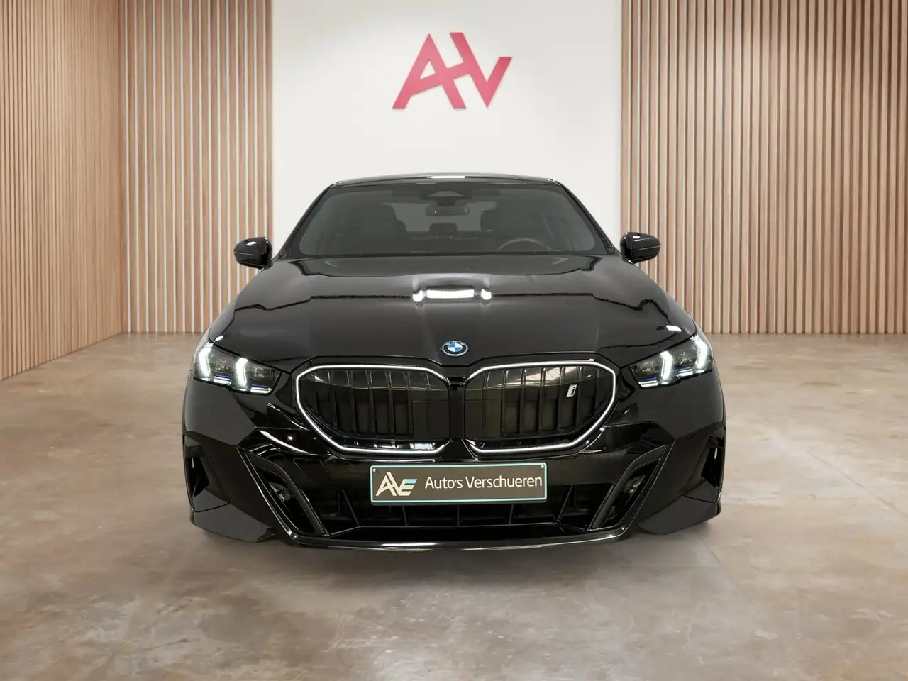 BMW i5 2