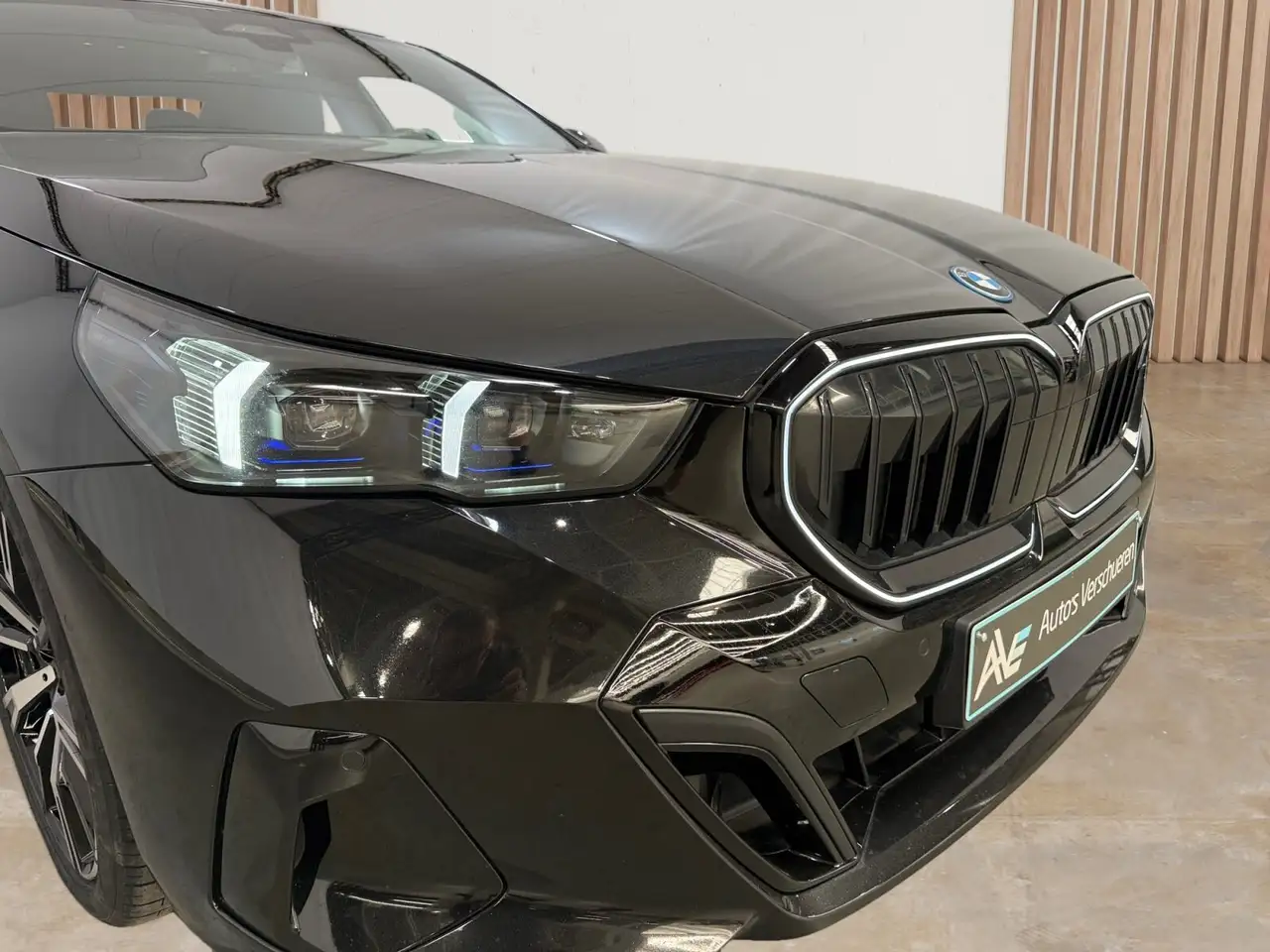 BMW i5 5