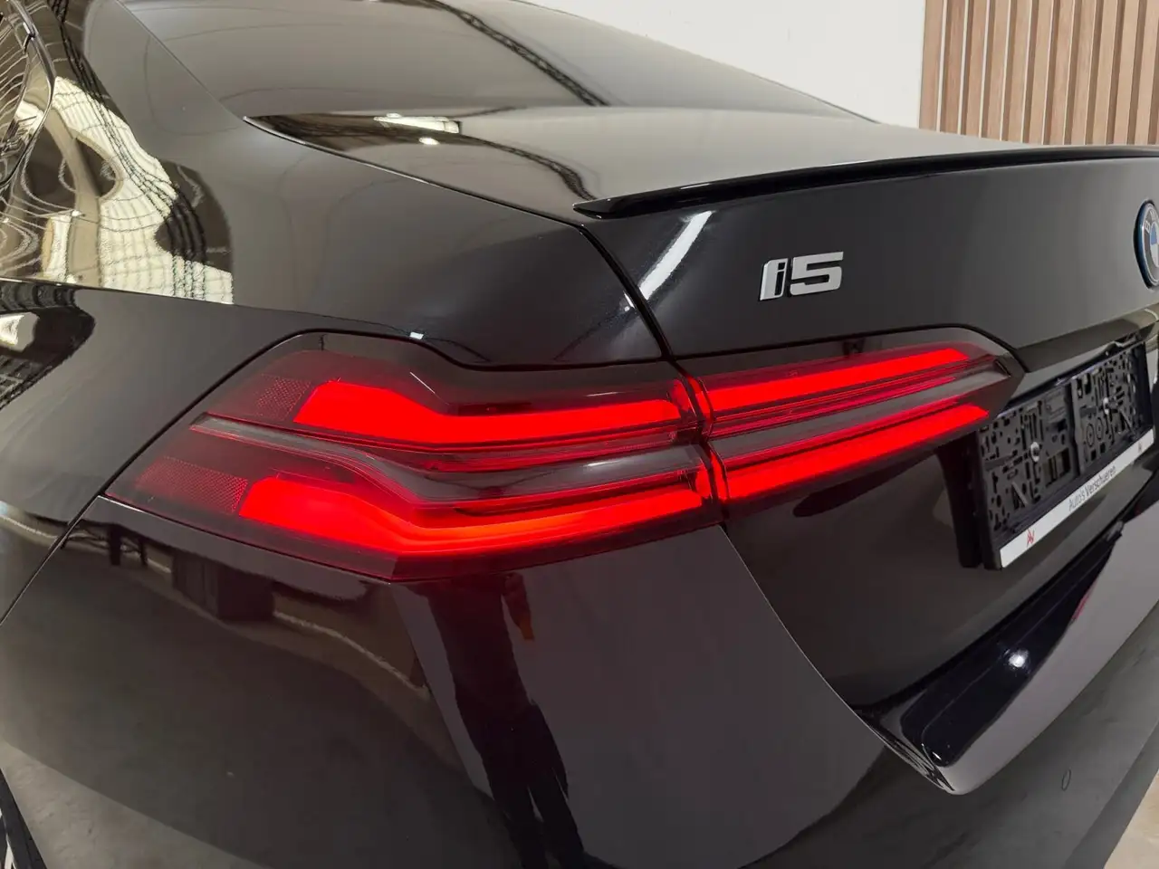 BMW i5 9