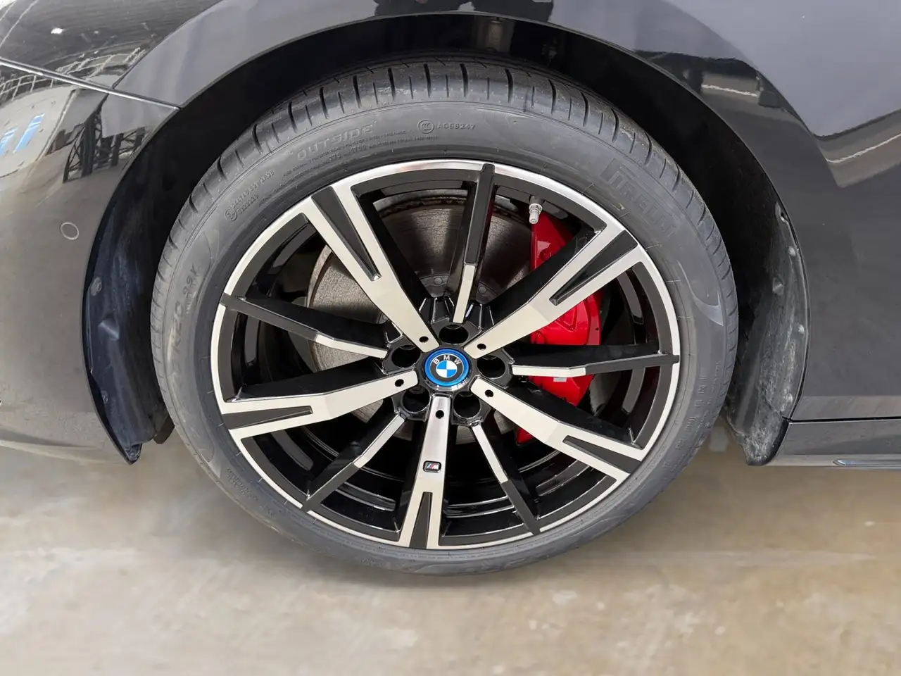 BMW i5 11