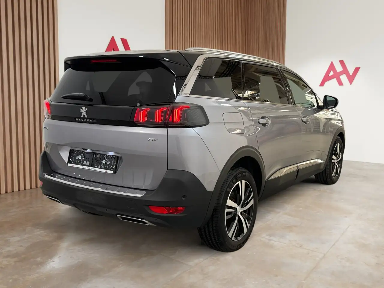 Peugeot 5008 6