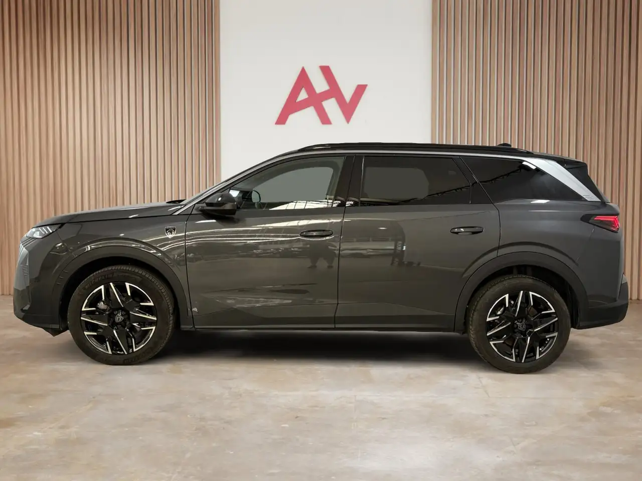Peugeot 5008 10