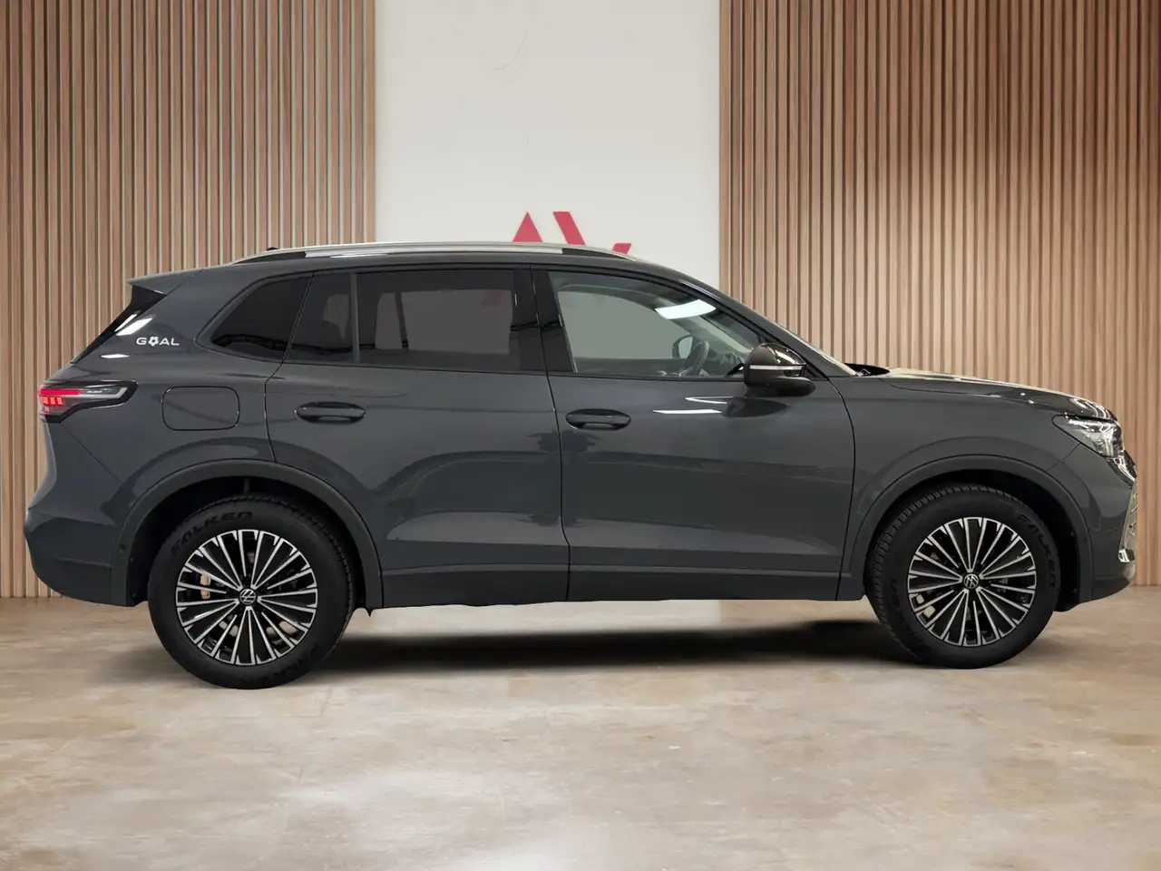 Volkswagen Tiguan 5