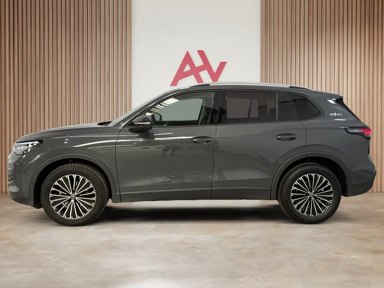 Volkswagen Tiguan 11