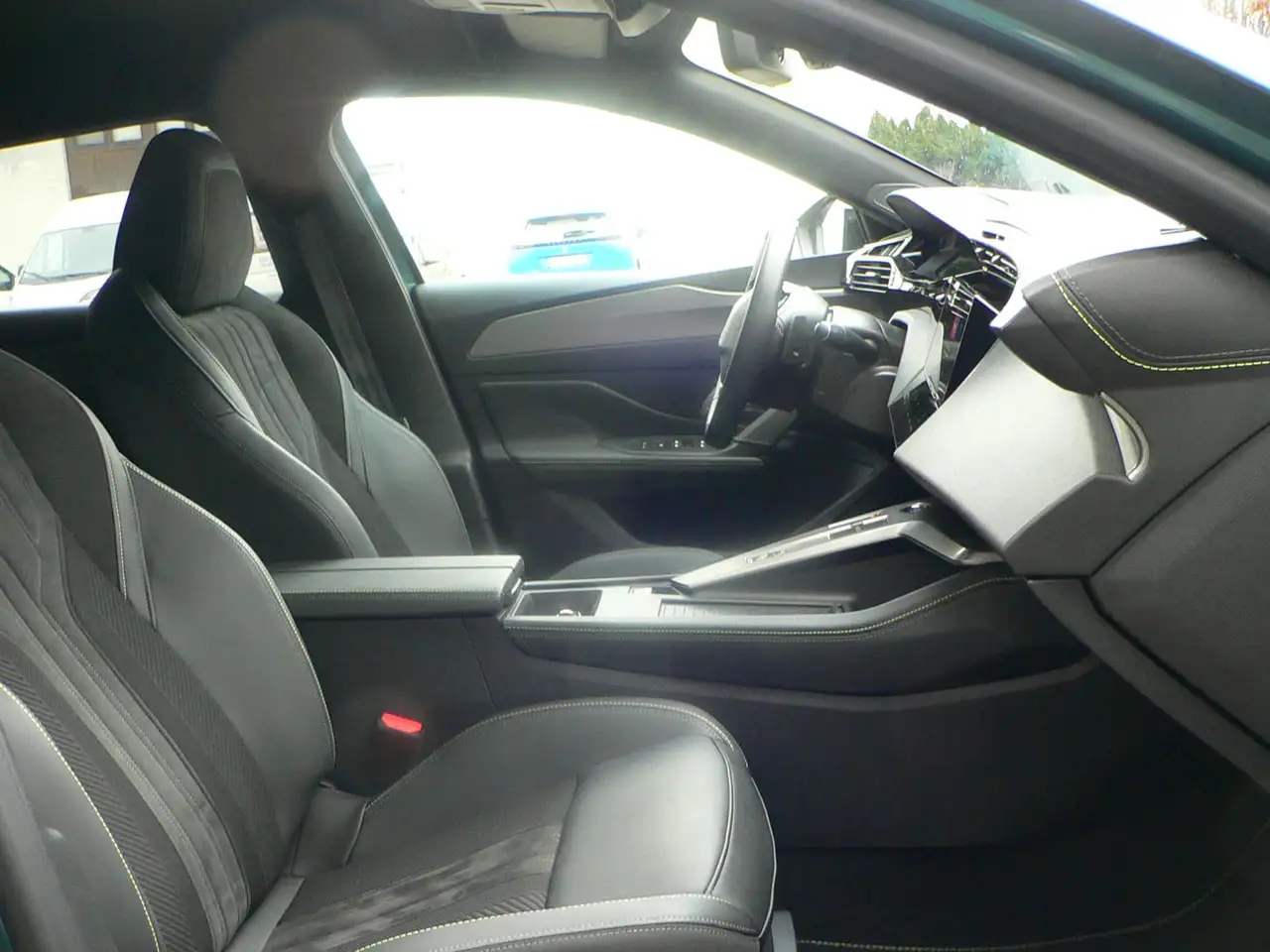 Peugeot 308 10