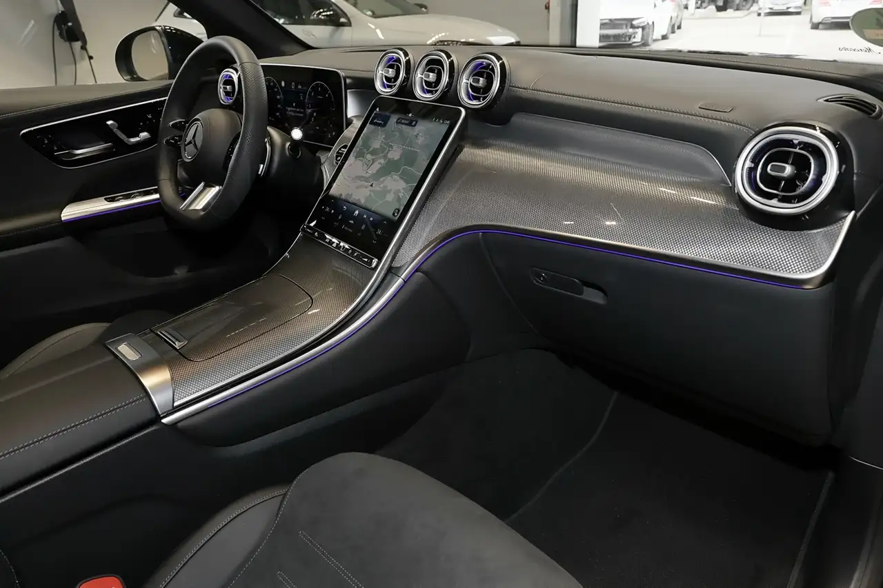 Mercedes-Benz GLC 300 8