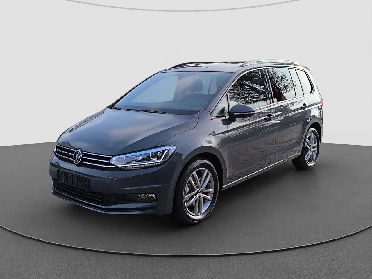 Volkswagen Touran 2