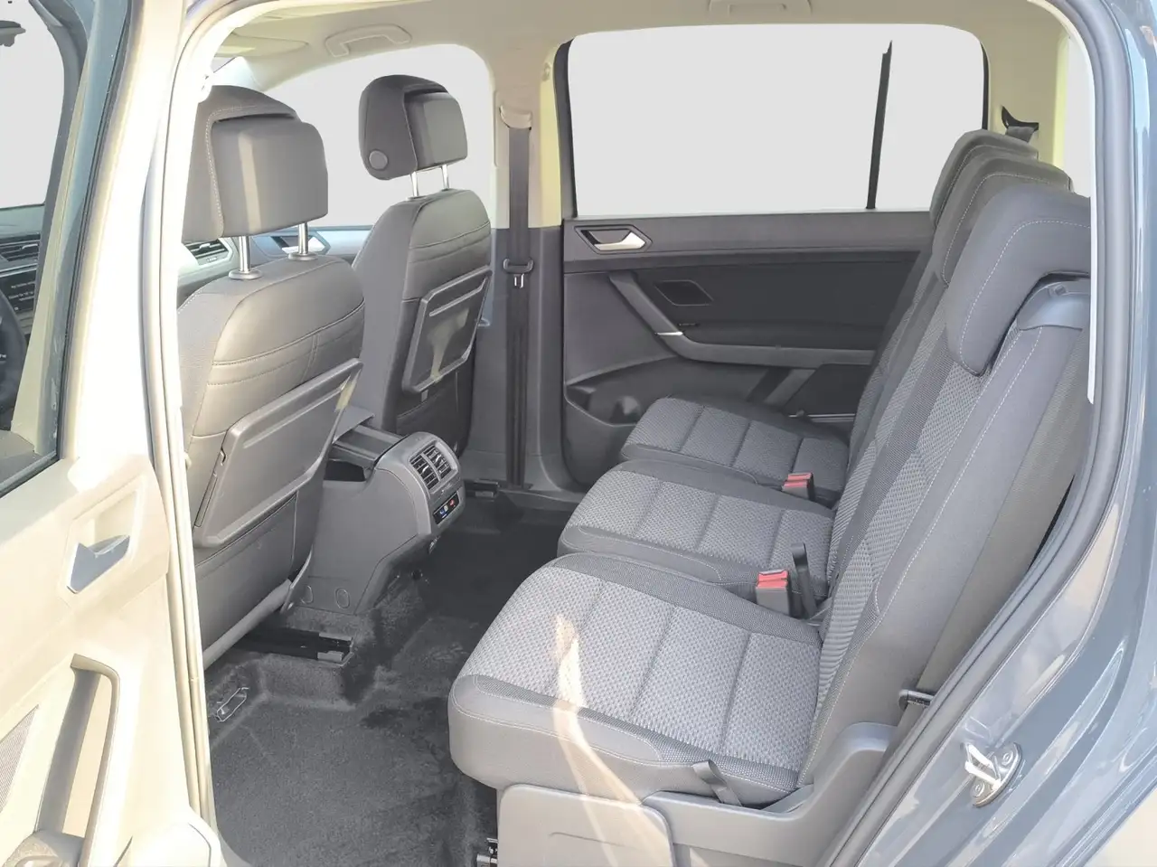 Volkswagen Touran 16
