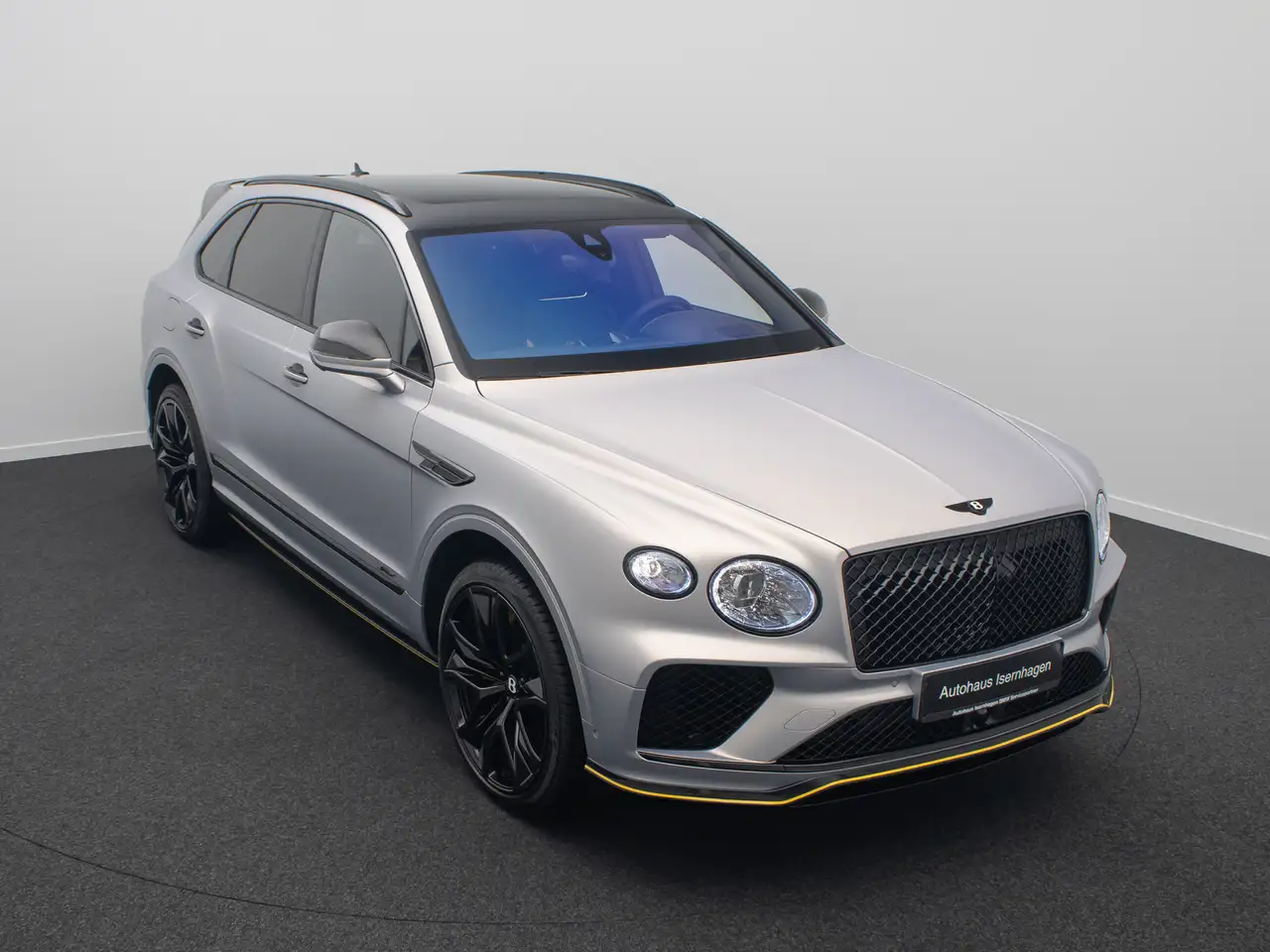 Bentley Bentayga 3