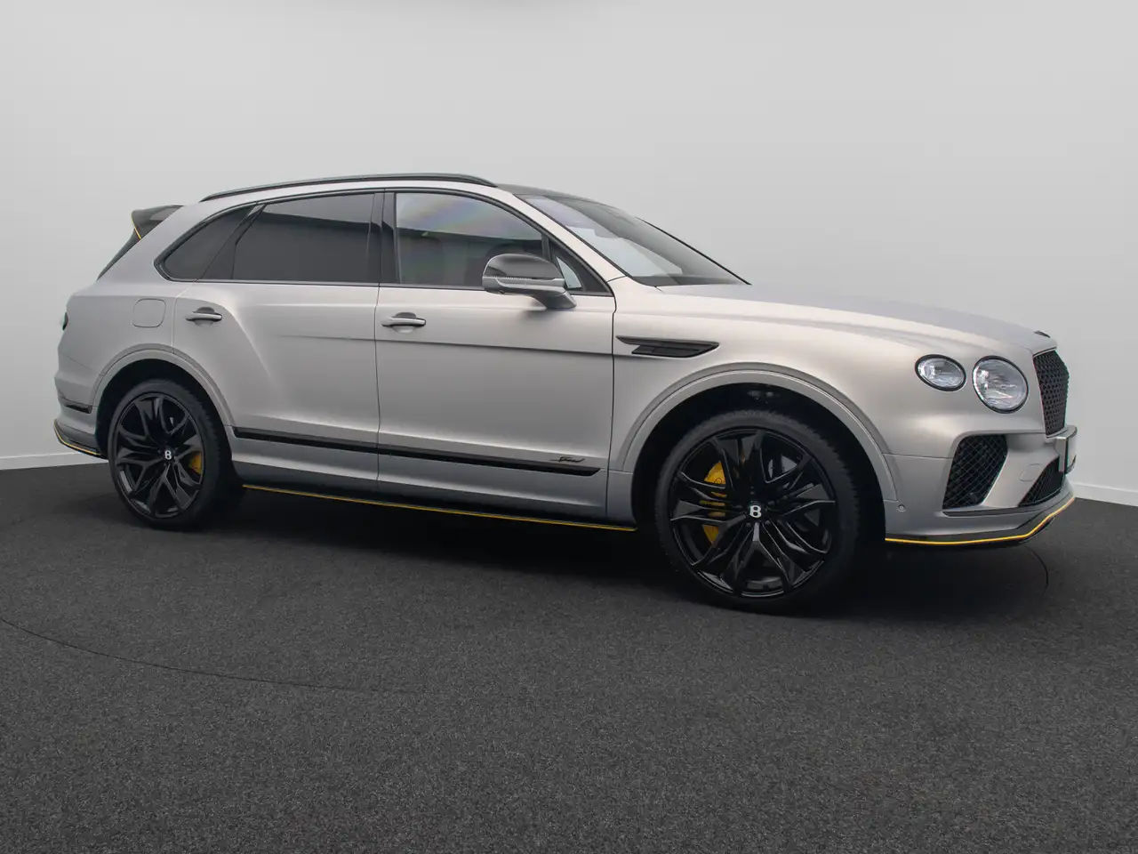 Bentley Bentayga 4