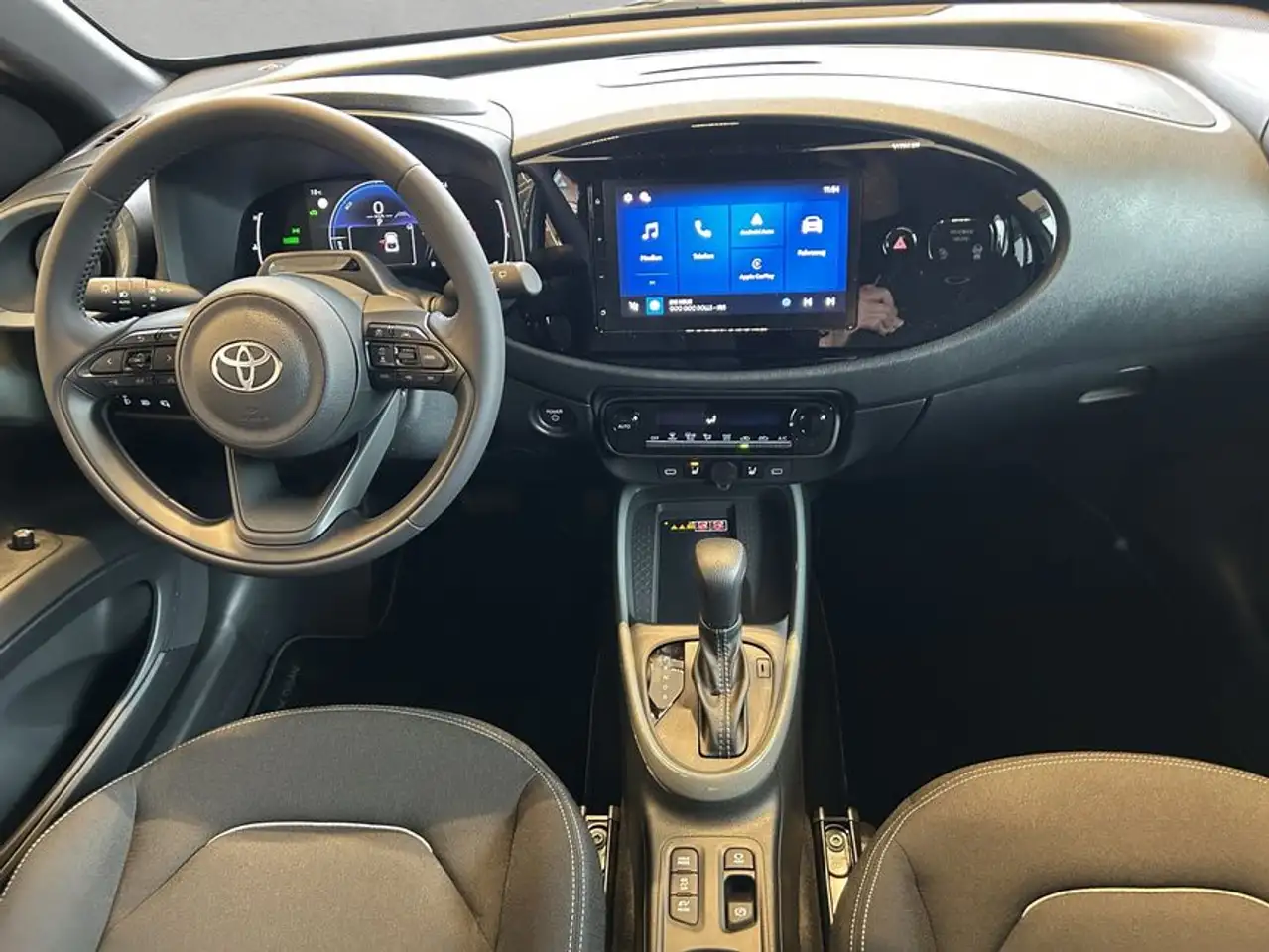 Toyota Aygo X 13