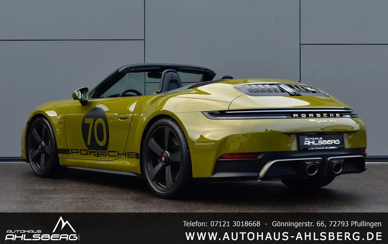 Porsche 992 911 11