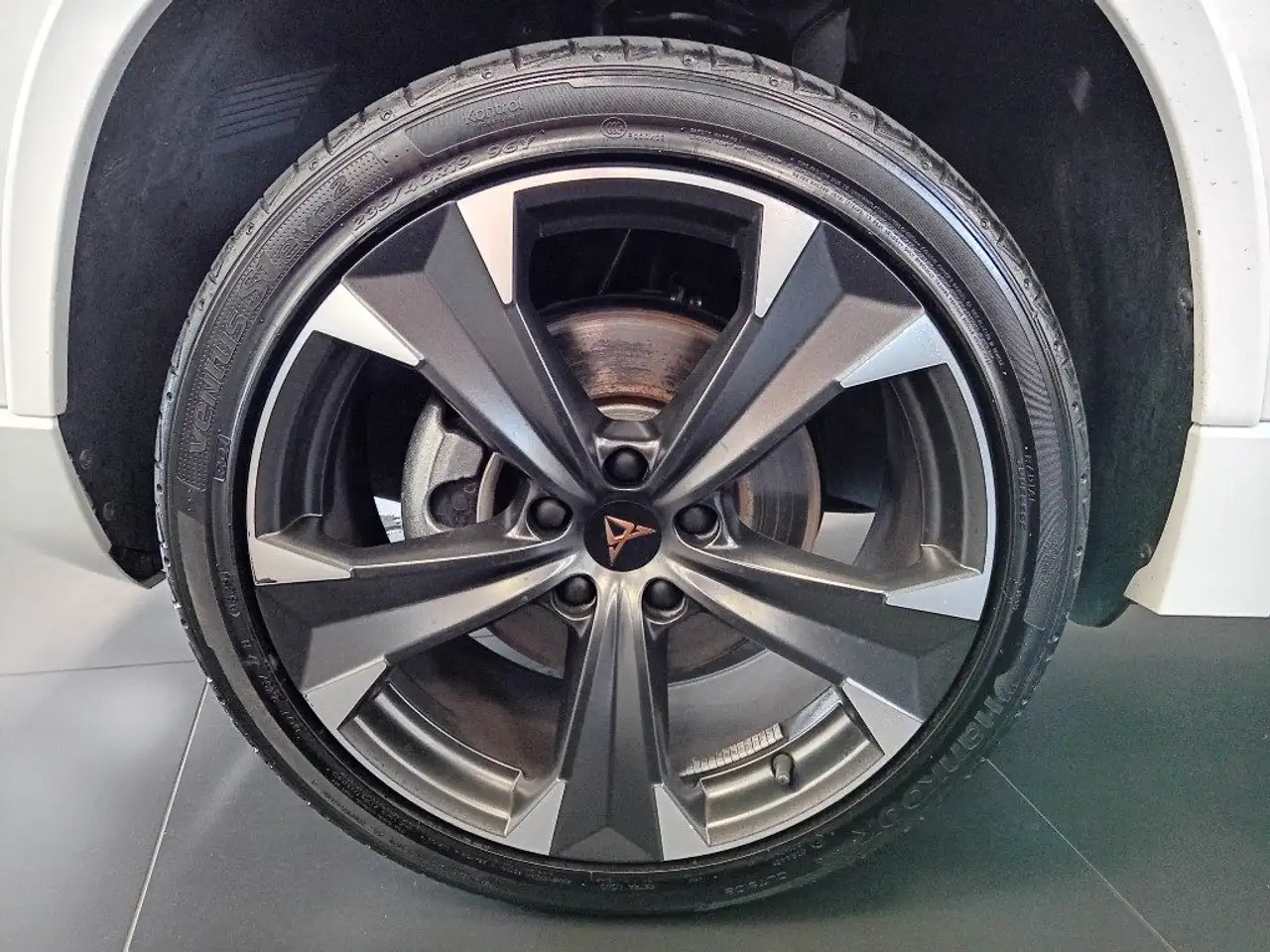 Cupra Ateca 5