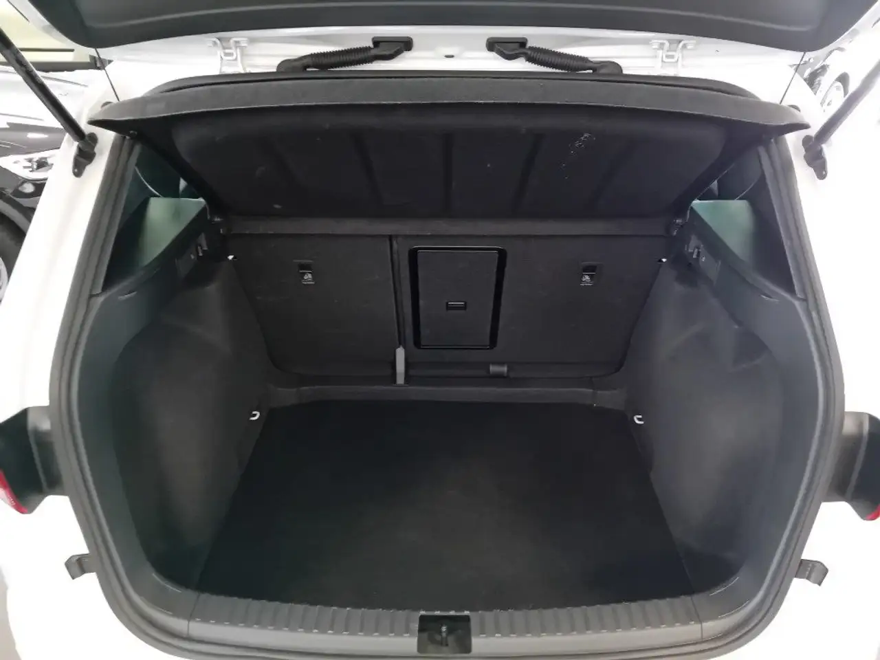 Cupra Ateca 9