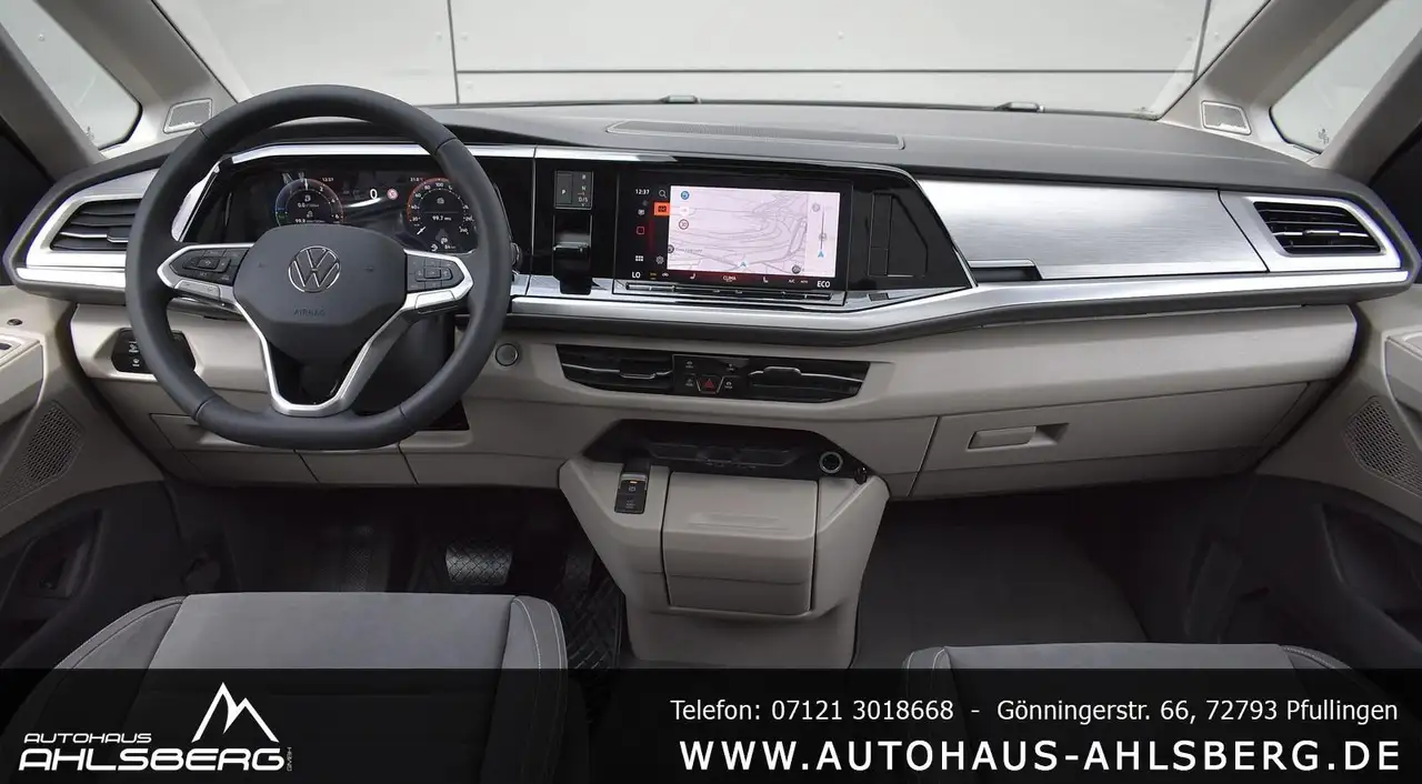 Volkswagen T7 Multivan 13