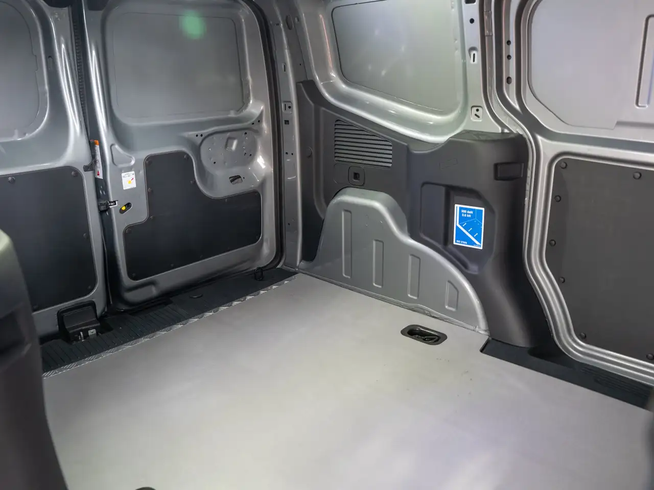 Ford Transit 8
