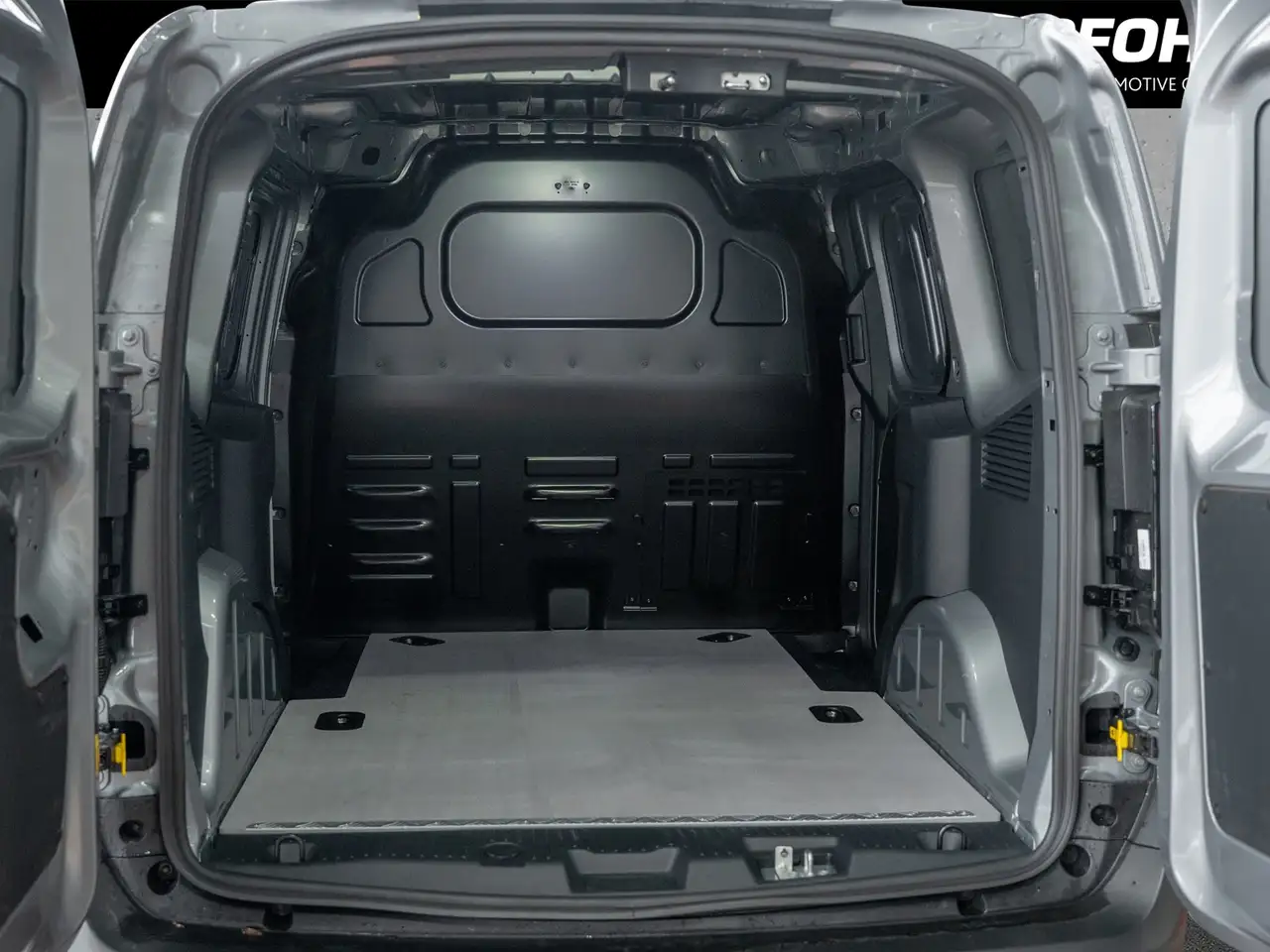 Ford Transit 9