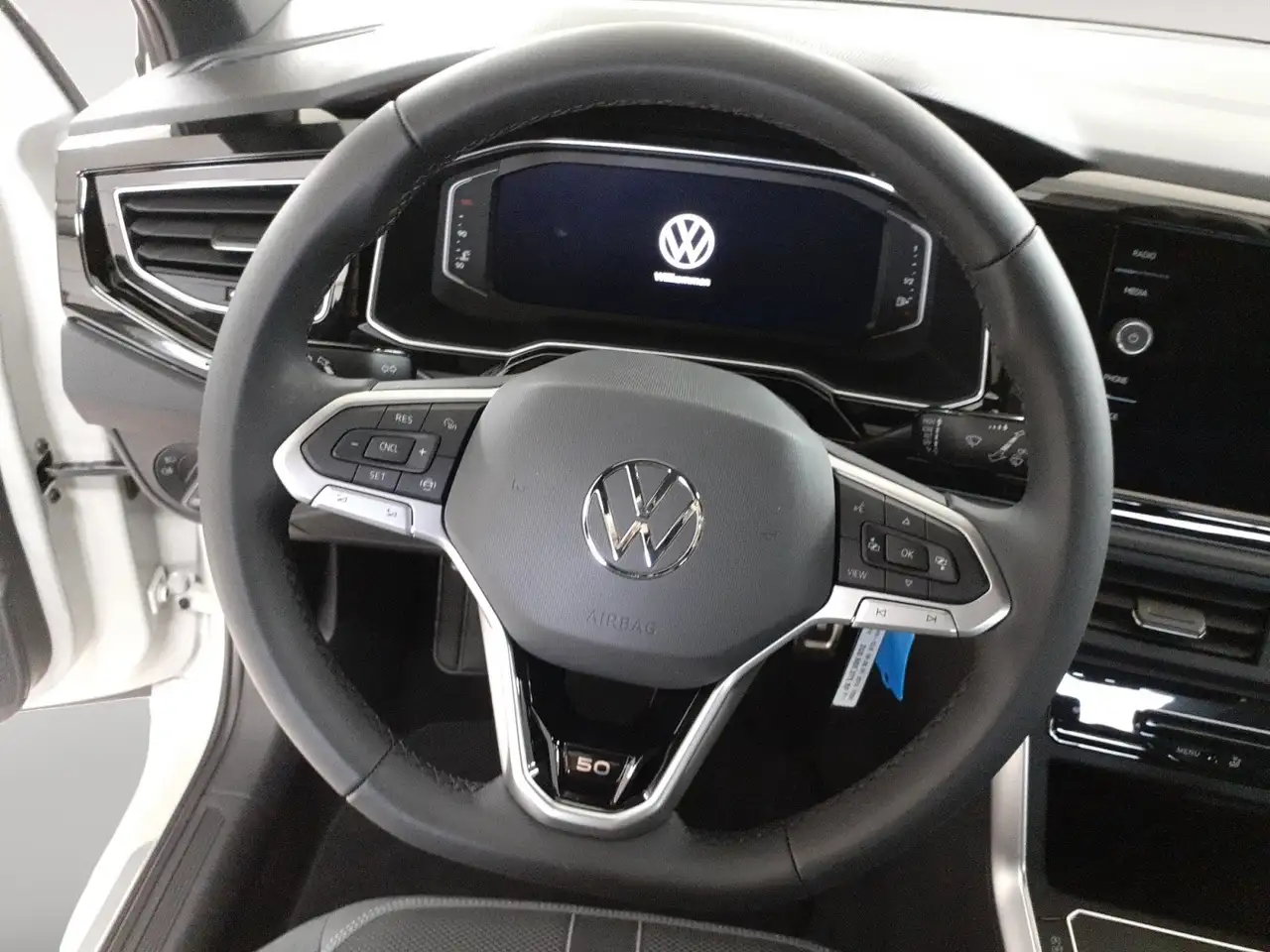 Volkswagen Polo 11