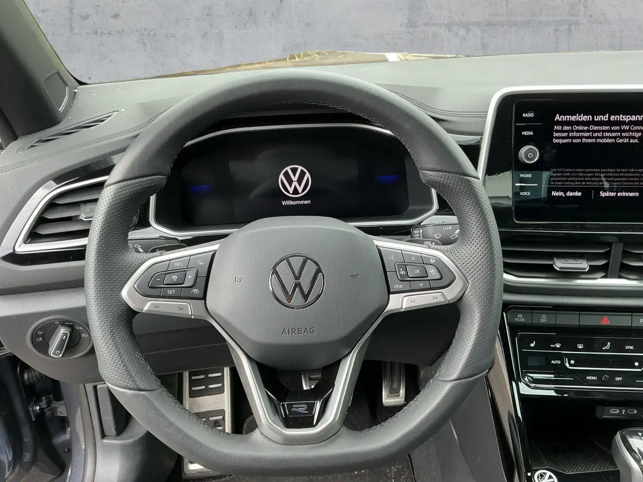 Volkswagen T-Roc 10