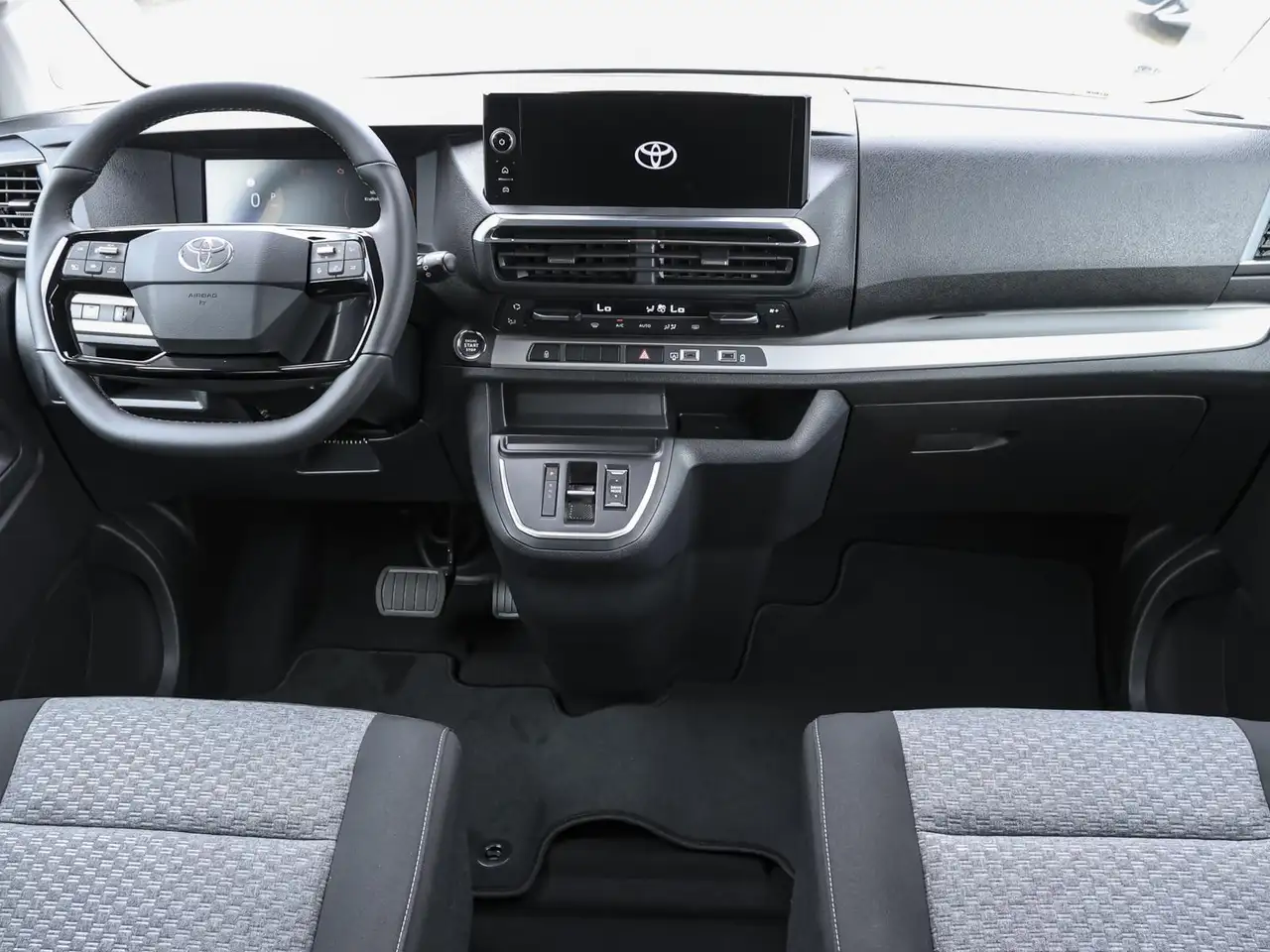 Toyota Proace 9