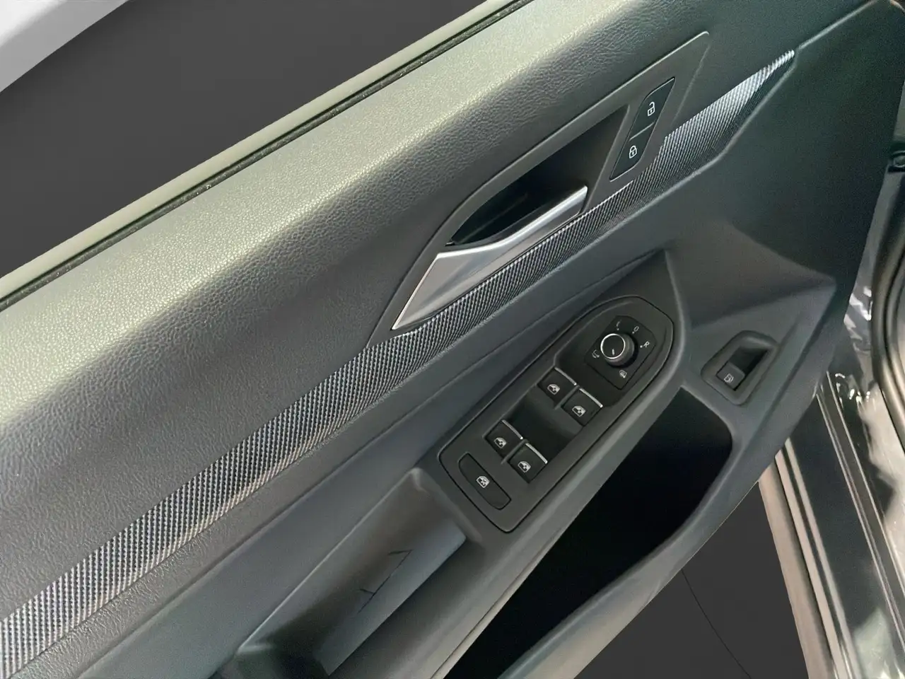 Volkswagen Golf 9
