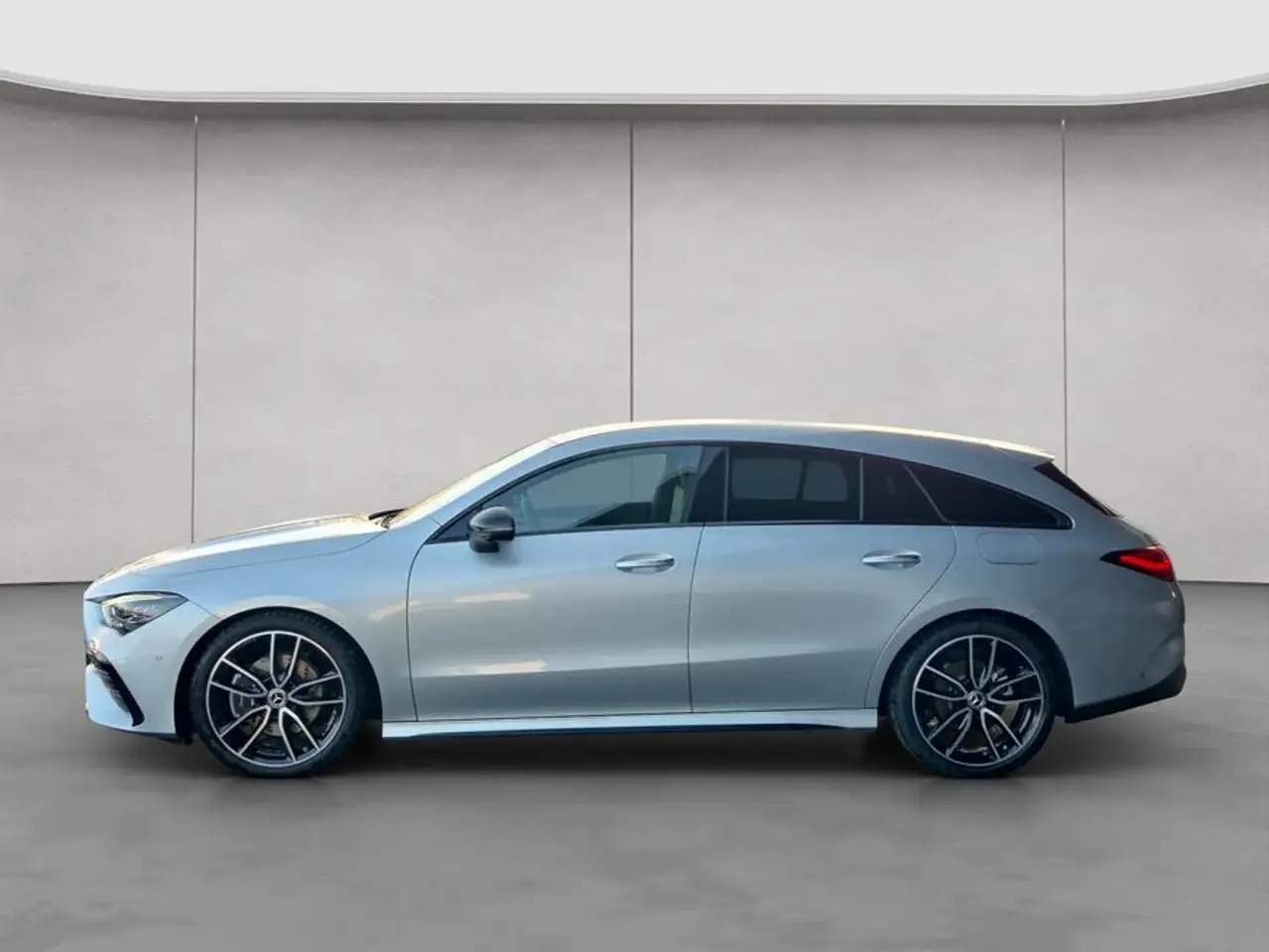 Mercedes-Benz CLA 200 2