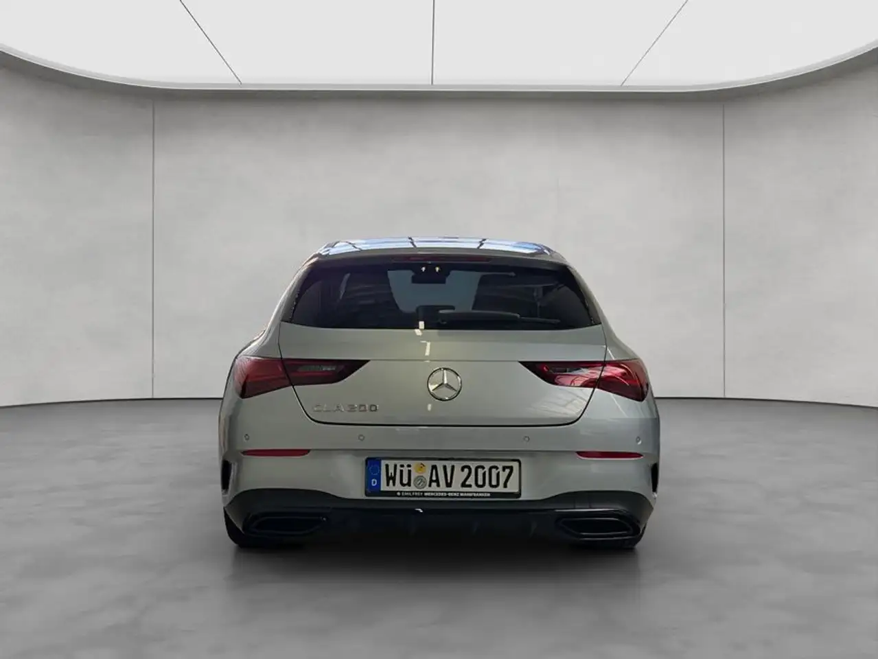 Mercedes-Benz CLA 200 4