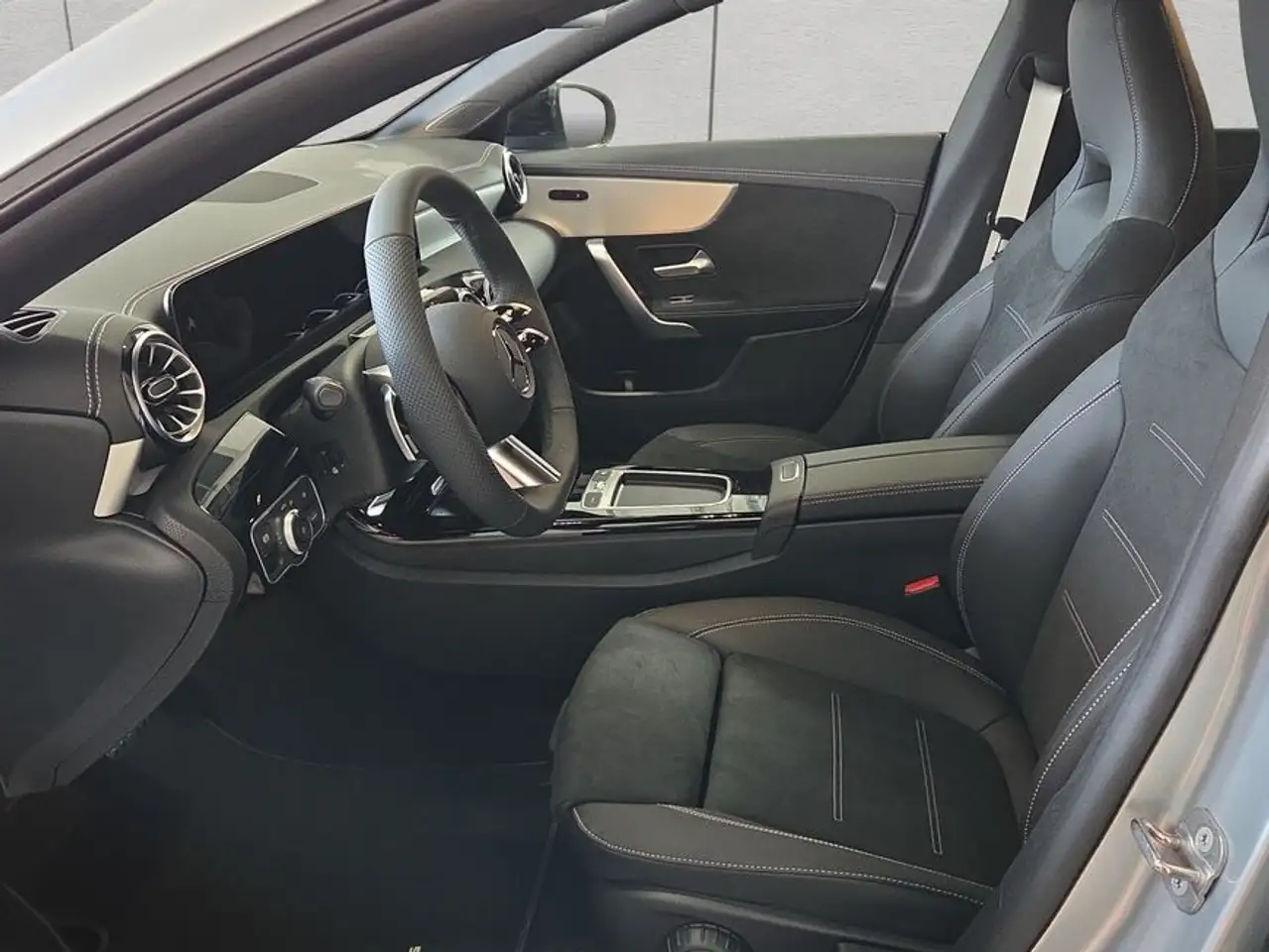 Mercedes-Benz CLA 200 10