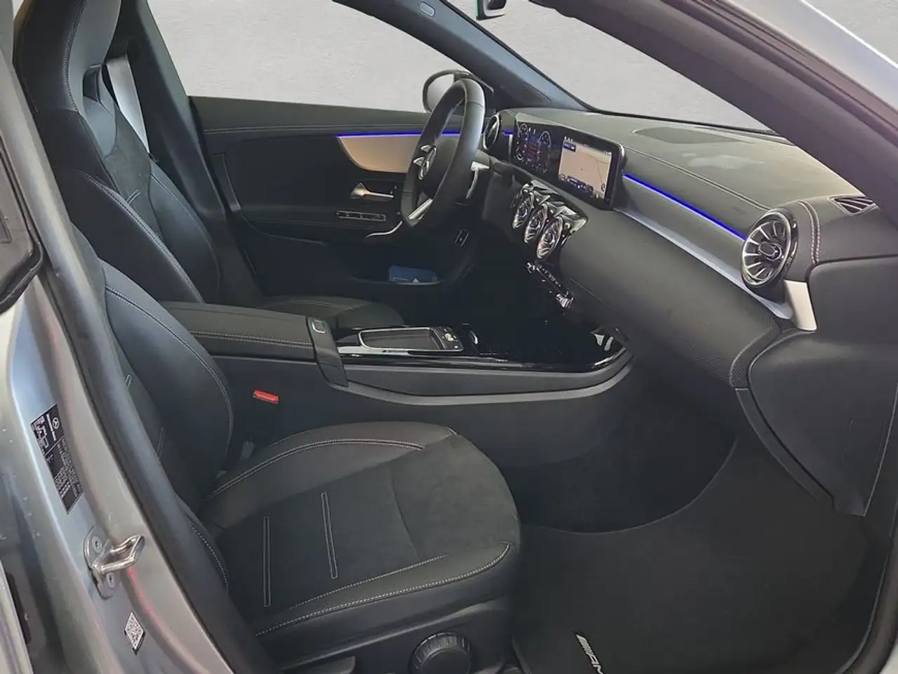 Mercedes-Benz CLA 200 17