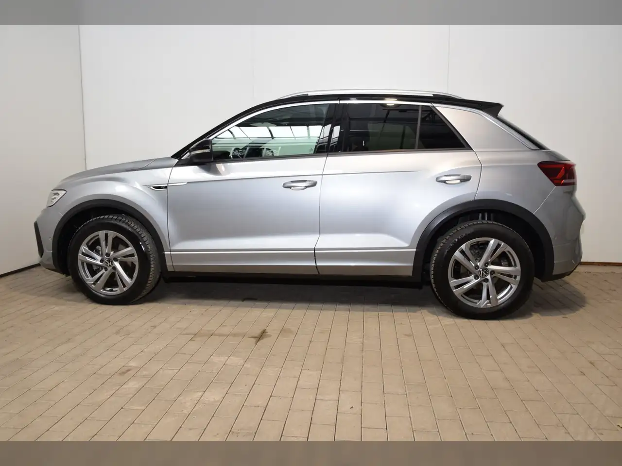 Volkswagen T-Roc 3