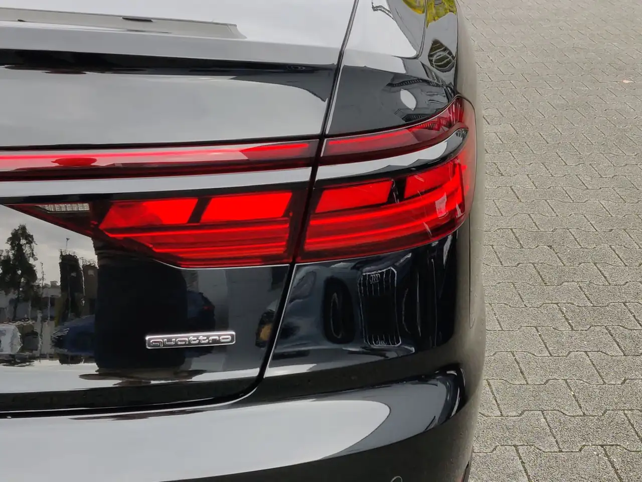 Audi A8 50 8