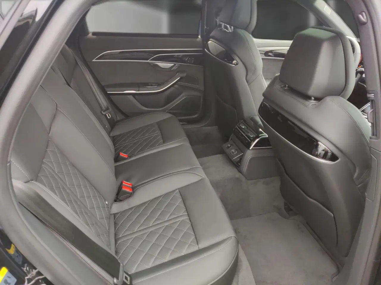 Audi A8 50 10