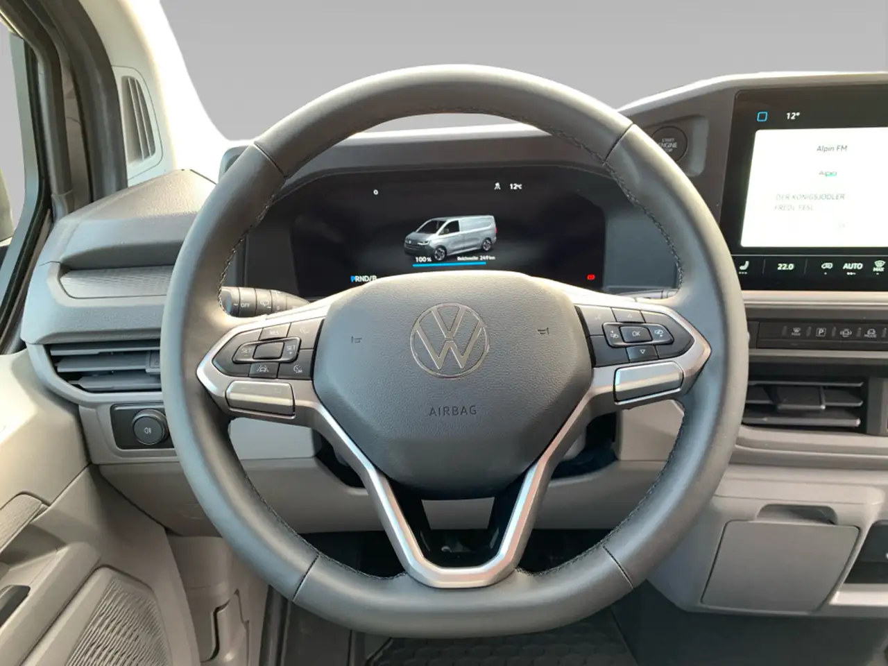 Volkswagen T7 Transporter 12