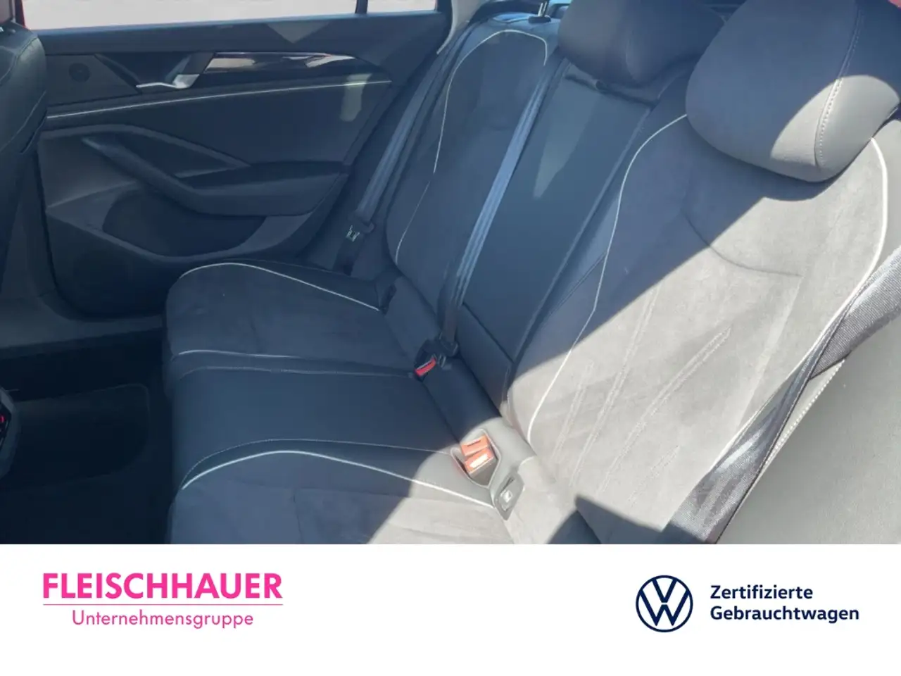 Volkswagen Passat 12