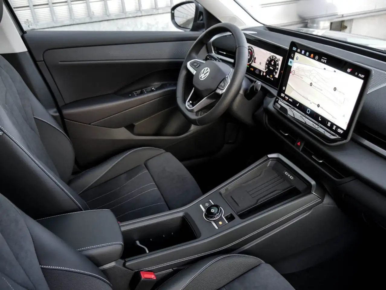 Volkswagen T-Roc 3
