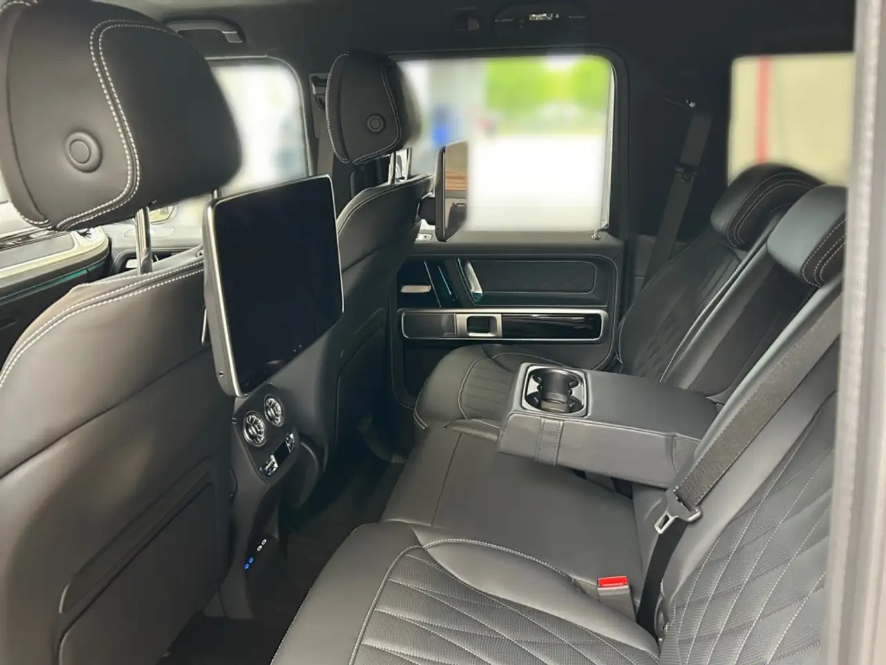 Mercedes-Benz G 450 13